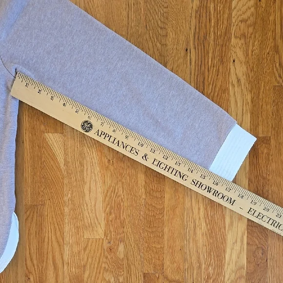 Women's Soft Surroundings Lavendar and White Long Sleeve Top Medium - Picture 4 of 6